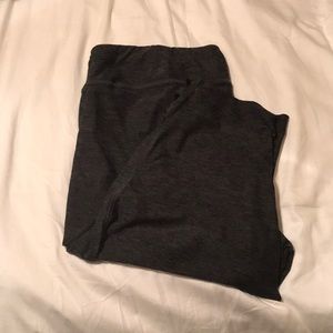 Plus Size Cropped Leggings